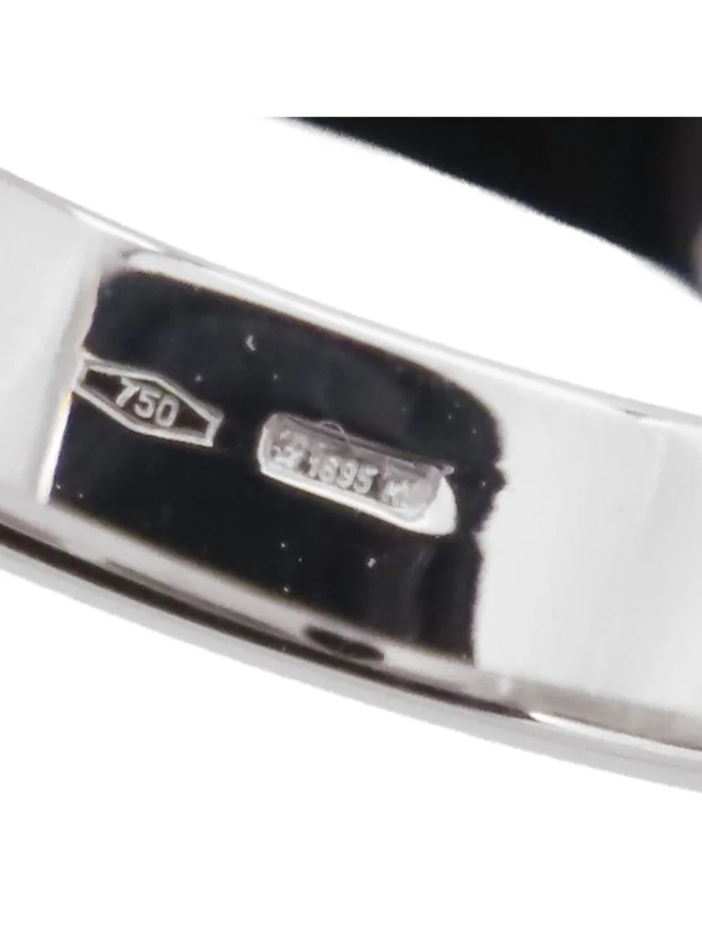 Gucci Icon Amor Ring White Gold 18k Heart